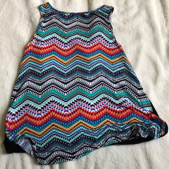 Top - Picture 2 of 2